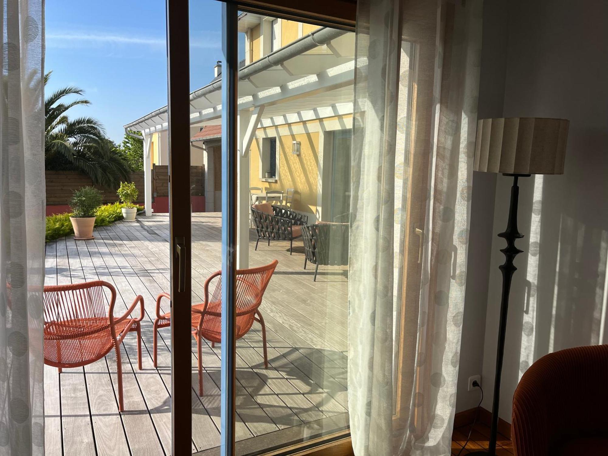 Le Clos Du Lupin Saint-Coulomb Exterior photo